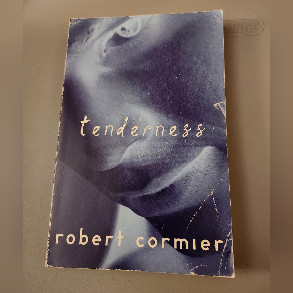 Book Tenderness / bundle requirement